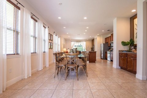 Villa ou maison à vendre à Kissimmee, Floride: 6 chambres, 910.81 m2 № 1684933 - photo 9