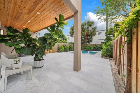 Townhouse in Fort Lauderdale, Florida 3 bedrooms, 204.38 sq.m. № 1097759 - photo 1
