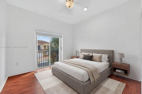 Villa ou maison à louer à Pembroke Pines, Floride: 4 chambres, 142.7 m2 № 2030818 - photo 21