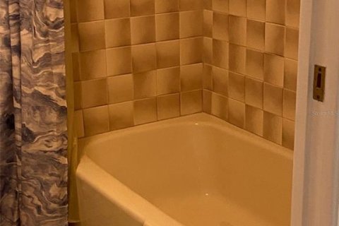 Condominio en alquiler en Port Richey, Florida, 2 dormitorios, 95.22 m2 № 1795748 - foto 16