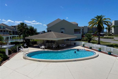 Condominio en alquiler en Port Richey, Florida, 2 dormitorios, 95.22 m2 № 1795748 - foto 10