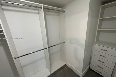 Condominio en alquiler en North Miami Beach, Florida, 2 dormitorios, 102.84 m2 № 2079301 - foto 12
