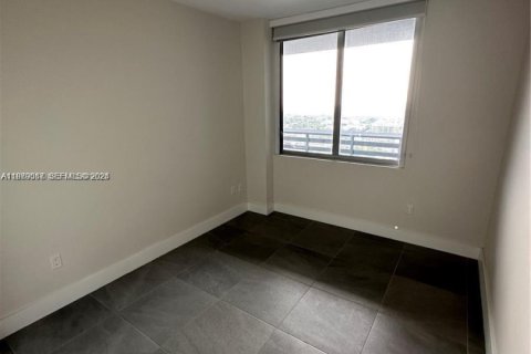 Condominio en alquiler en North Miami Beach, Florida, 2 dormitorios, 102.84 m2 № 2079301 - foto 13