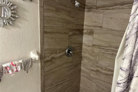 Copropriété à vendre à Pinellas Park, Floride: 2 chambres, 86.86 m2 № 2111273 - photo 4