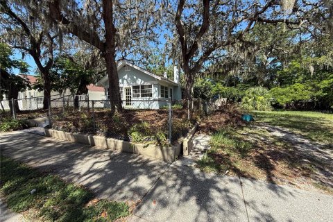 Casa en venta en Tarpon Springs, Florida, 2 dormitorios, 95.5 m2 № 1838315 - foto 1