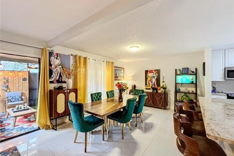 Townhouse in Longwood, Florida 3 bedrooms, 238.11 sq.m. № 1550359 - photo 20