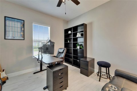 Купить виллу или дом в Ривервью, Флорида 13 комнат, 330.73м2, № 1622024 - фото 10