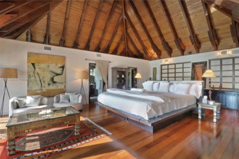 Снять в аренду виллу или дом в Майами-Бич, Флорида 6 спален, 478.08м2, № 1960150 - фото 17