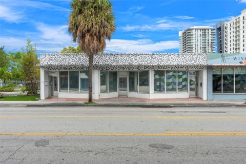 Commercial property in Fort Lauderdale, Florida № 1957682 - photo 2