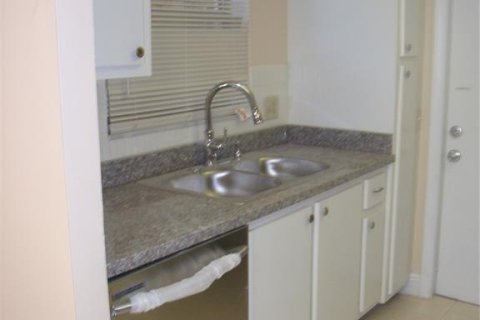 Condominio en alquiler en Davie, Florida, 2 dormitorios, 78.04 m2 № 1221660 - foto 1