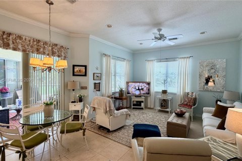 House in Port St. Lucie, Florida 3 bedrooms, 215.07 sq.m. № 2058724 - photo 20