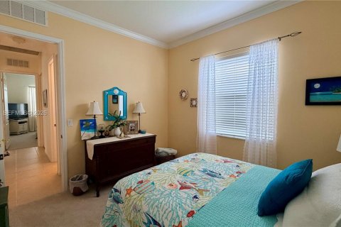 House in Port St. Lucie, Florida 3 bedrooms, 215.07 sq.m. № 2058724 - photo 30