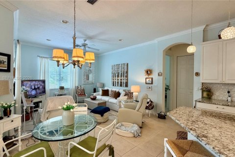 House in Port St. Lucie, Florida 3 bedrooms, 215.07 sq.m. № 2058724 - photo 24