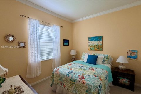 House in Port St. Lucie, Florida 3 bedrooms, 215.07 sq.m. № 2058724 - photo 29