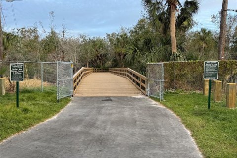 House in Tampa, Florida 3 bedrooms, 109.72 sq.m. № 2142556 - photo 29