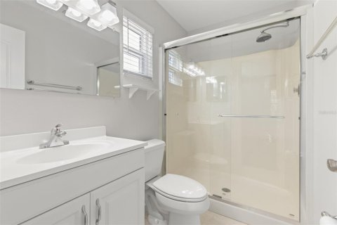 House in Tampa, Florida 3 bedrooms, 109.72 sq.m. № 2142556 - photo 15