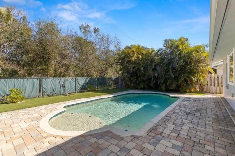 House in Tampa, Florida 3 bedrooms, 109.72 sq.m. № 2142556 - photo 23