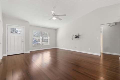 House in Tampa, Florida 3 bedrooms, 109.72 sq.m. № 2142556 - photo 6