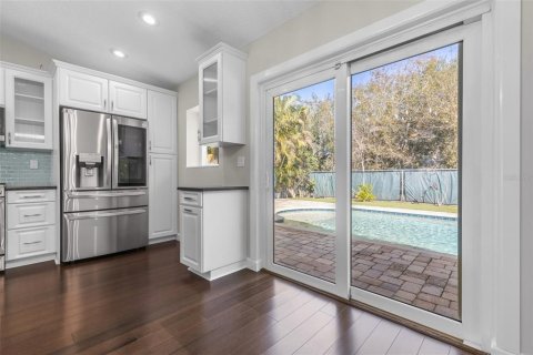 House in Tampa, Florida 3 bedrooms, 109.72 sq.m. № 2142556 - photo 12