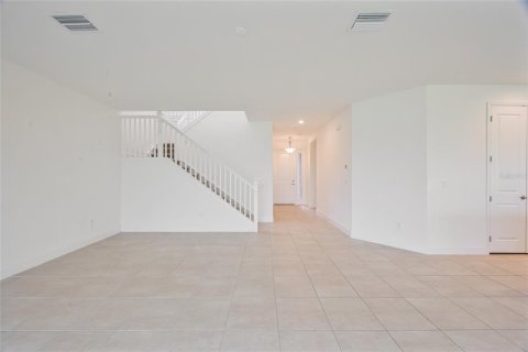 House in Wesley Chapel, Florida 5 bedrooms, 302.03 sq.m. № 2216750 - photo 10