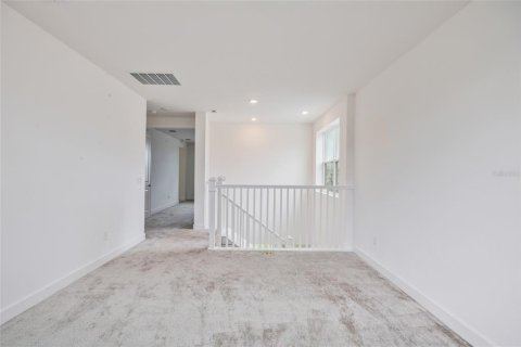 House in Wesley Chapel, Florida 5 bedrooms, 302.03 sq.m. № 2216750 - photo 23