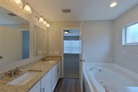 Casa en alquiler en Riverview, Florida, 3 dormitorios, 139.63 m2 № 1802255 - foto 9