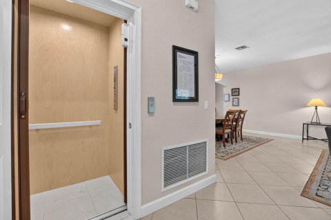 Touwnhouse à vendre à Boca Raton, Floride: 3 chambres, 199.74 m2 № 2177093 - photo 26