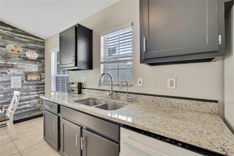 Villa ou maison à vendre à Spring Hill, Floride: 3 chambres, 159.79 m2 № 2321550 - photo 11