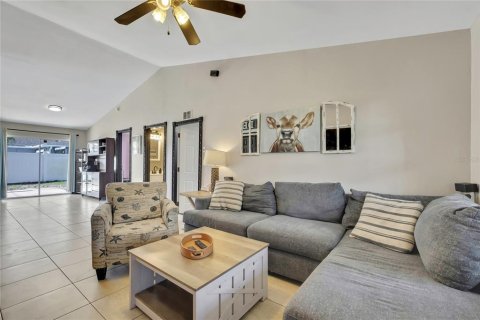 Villa ou maison à vendre à Spring Hill, Floride: 3 chambres, 159.79 m2 № 2321550 - photo 6
