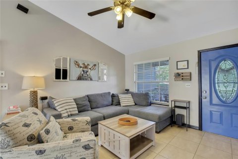 Villa ou maison à vendre à Spring Hill, Floride: 3 chambres, 159.79 m2 № 2321550 - photo 3