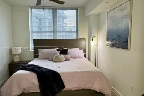 Copropriété à louer à Hollywood, Floride: 1 chambre, 62.43 m2 № 1996976 - photo 9