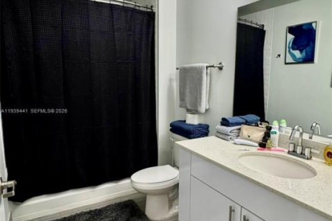 Copropriété à louer à Hollywood, Floride: 1 chambre, 62.43 m2 № 1996976 - photo 10
