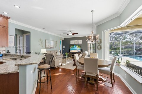 Купить виллу или дом в Уэст-Палм-Бич, Флорида 7 комнат, 236.34м2, № 2006228 - фото 13