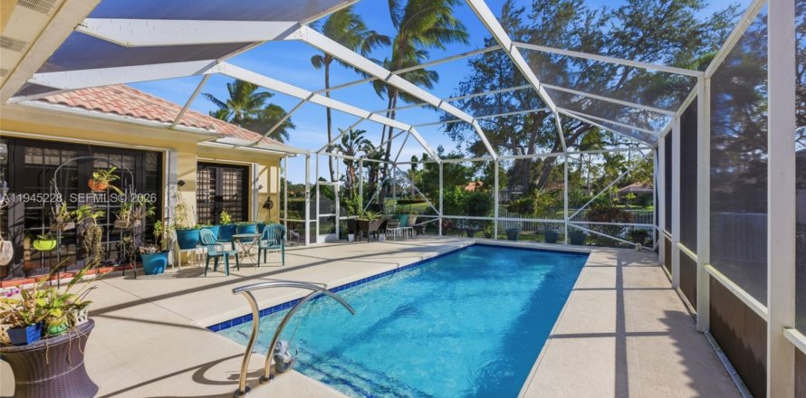 Дом в Уэст-Палм-Бич, Флорида 7 комнат, 236.34м2 № 2006228