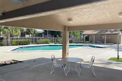 Condo in Sunrise, Florida, 2 bedrooms  № 1728358 - photo 29