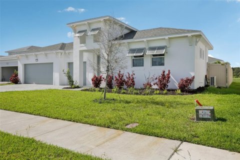 House in Parrish, Florida 4 bedrooms, 284.19 sq.m. № 1876462 - photo 2