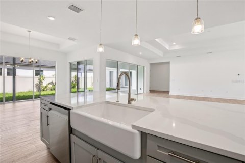 House in Parrish, Florida 4 bedrooms, 284.19 sq.m. № 1876462 - photo 7