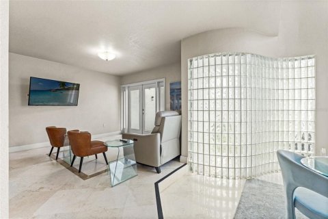 Купить таунхаус в Тампа, Флорида 7 комнат, 210.7м2, № 1597337 - фото 15