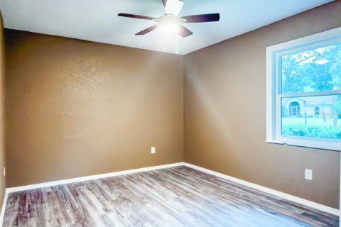House in Summerfield, Florida 3 bedrooms, 168.62 sq.m. № 2196258 - photo 17