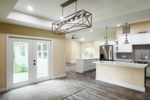 House in Summerfield, Florida 3 bedrooms, 168.62 sq.m. № 2196258 - photo 7