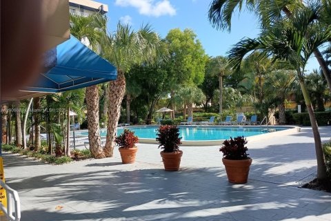 Copropriété à louer à Miami, Floride: 1 chambre, 56.21 m2 № 1956684 - photo 13