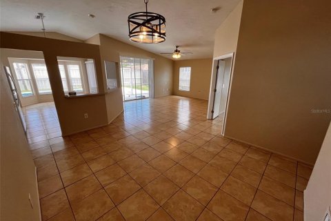 Villa ou maison à louer à Sarasota, Floride: 3 chambres, 151.24 m2 № 2167702 - photo 4