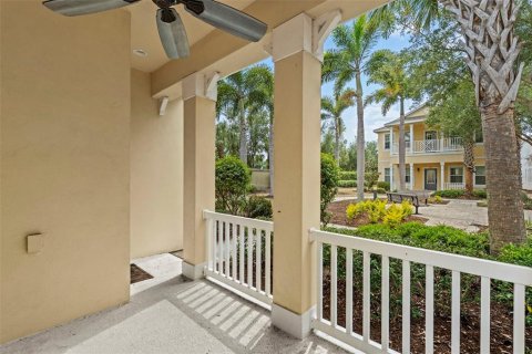 House in Apollo Beach, Florida 3 bedrooms, 167.5 sq.m. № 2114039 - photo 5
