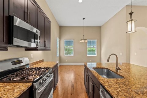House in Apollo Beach, Florida 3 bedrooms, 167.5 sq.m. № 2114039 - photo 15