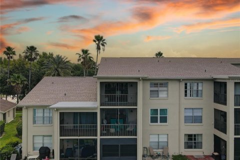 Condo in New Port Richey, Florida, 2 bedrooms  № 1832167 - photo 27