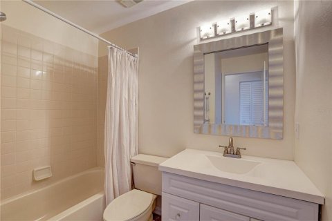 Condo in New Port Richey, Florida, 2 bedrooms  № 1832167 - photo 24