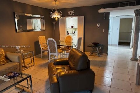 Condominio en alquiler en Miami Beach, Florida, 1 dormitorio, 91.04 m2 № 1938487 - foto 26