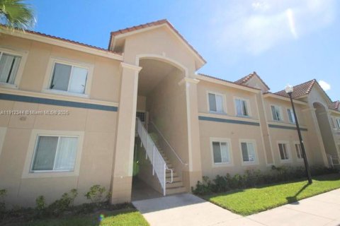 Condo in West Palm Beach, Florida, 3 bedrooms  № 1968286 - photo 16