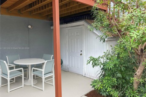 Condominio en venta en Boynton Beach, Florida, 2 dormitorios, 80.27 m2 № 1892177 - foto 4