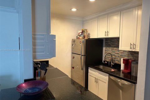 Condominio en venta en Boynton Beach, Florida, 2 dormitorios, 80.27 m2 № 1892177 - foto 11